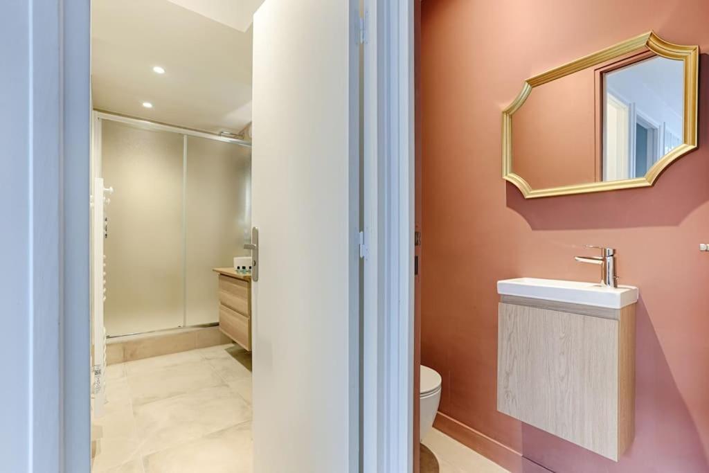 パリMykeypers - Chic & Elegant Flat 2Br/6P- Republiqueアパートメント エクステリア 写真